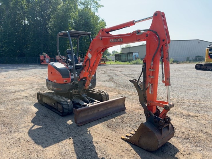 2011-kubota-u35-image-7