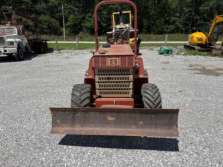 2002-ditch-witch-3700cd-image-2