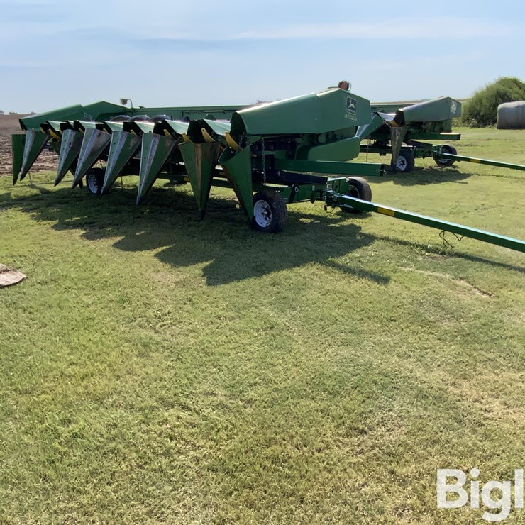 JOHN DEERE 853A