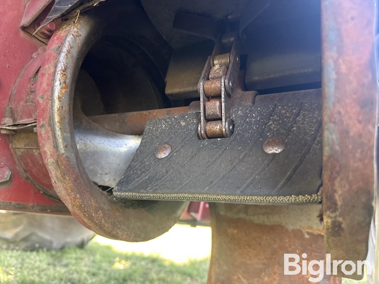 1990-case-ih-1680-image-19