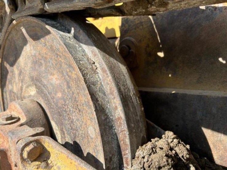 1990-caterpillar-d3c-image-32