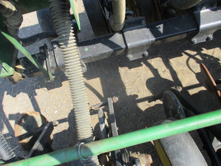 john-deere-750-image-23