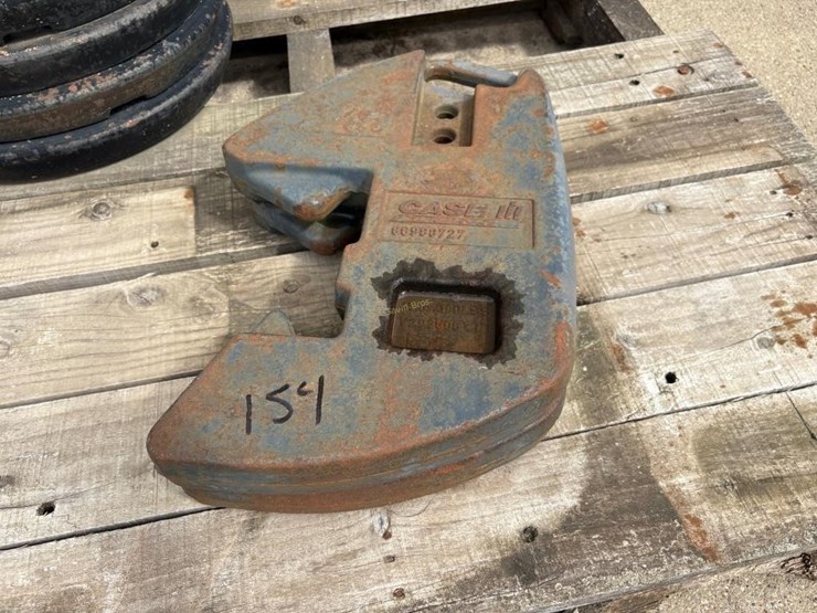(2)-case-ih-suitcase-weights-image-1