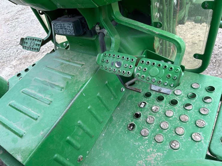 2016-john-deere-5055e-image-17