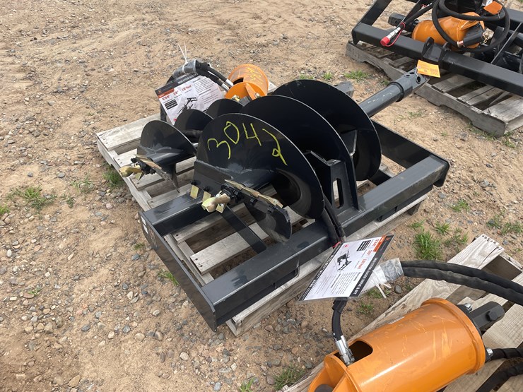 #3042-•-unused-2025-wolverine-skid-steer-auger-drive-and-bit-attachment-image-4