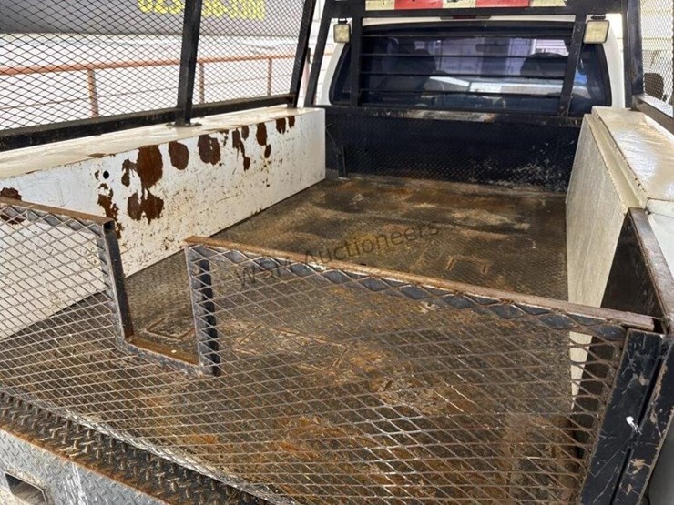 2006-ford-f350-image-11