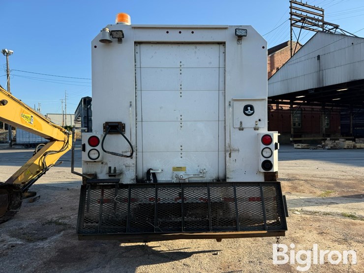 2017-ford-f550-xl-image-6