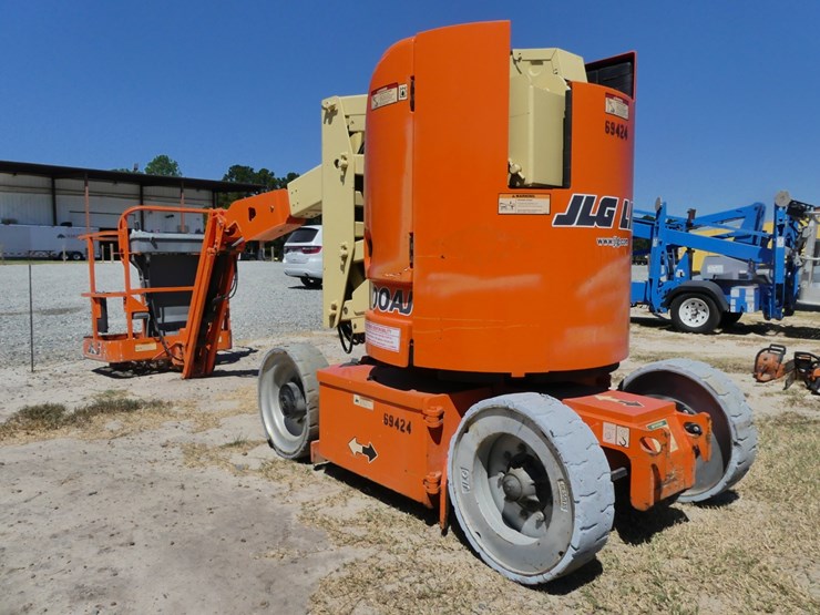 jlg-e300aj-image-4