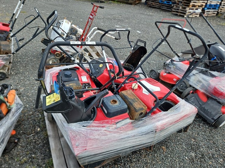 quantity-toro-snow-throwers-image-3