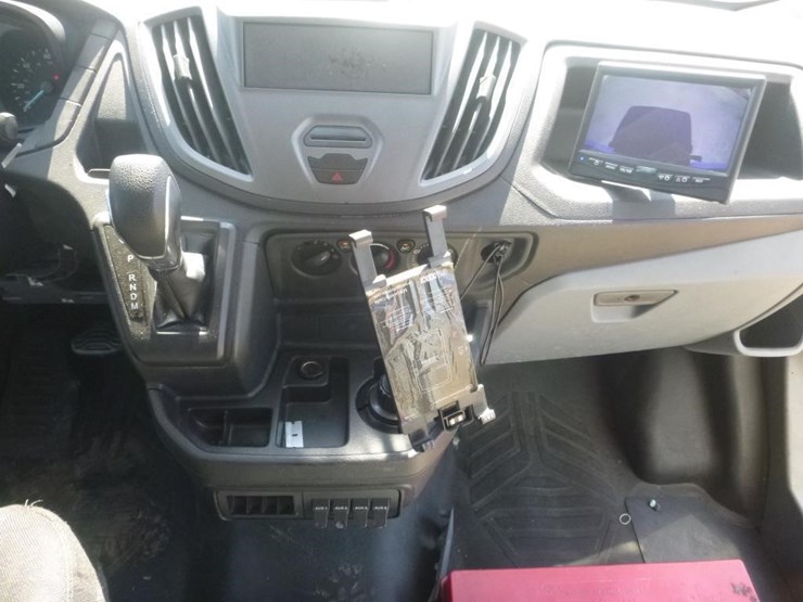 2018-ford-e350-image-9