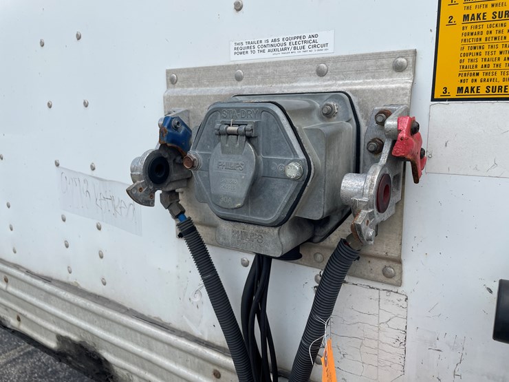 2010-utility-van-image-45
