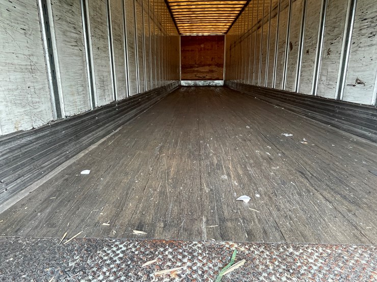 2012-utility-van-image-18