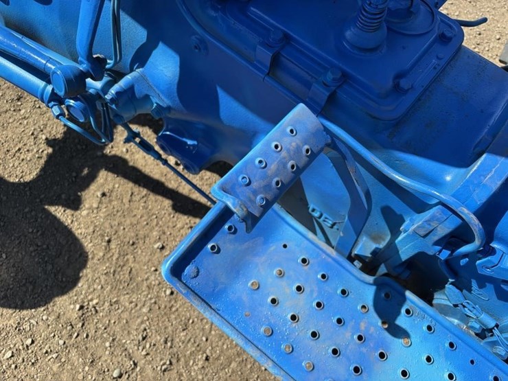 ford-2810-image-28