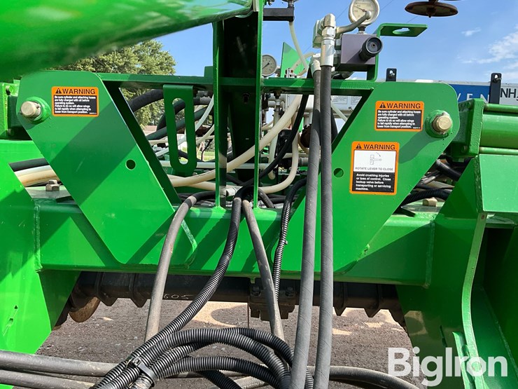 john-deere-15-image-17
