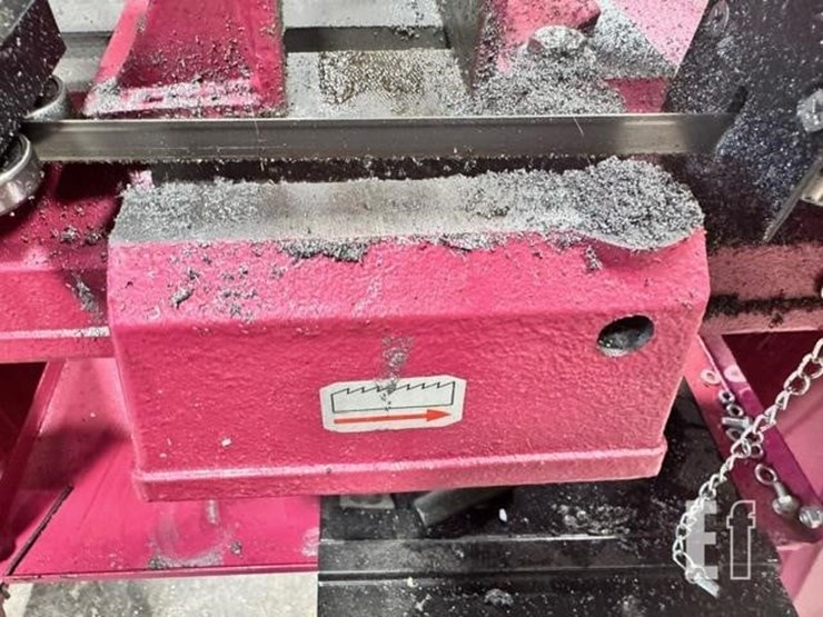 central-machinery-bandsaw-image-4