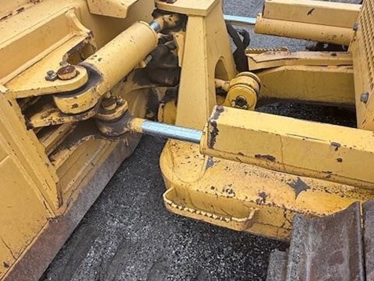 2005-komatsu-d39px-21-image-19