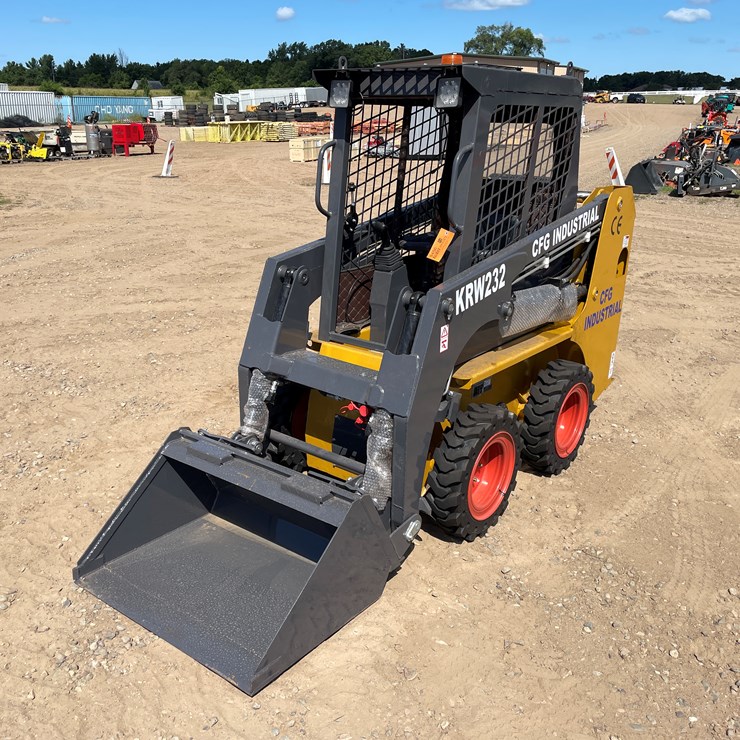 #9456 • Unused 2025 CFG Skid Steer Loader