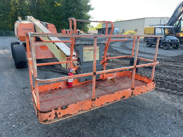 2015-jlg-600s-image-8