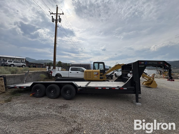 2025-load-trail-24'-tri/a-gooseneck-tilt-deck-flatbed-trailer-image-4