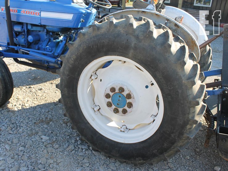 ford-4000-image-6