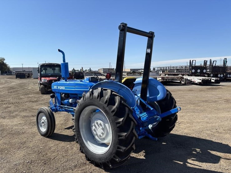 ford-2810-image-4
