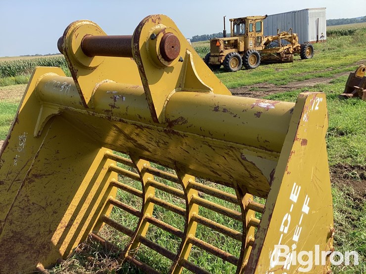 caterpillar-345b-image-12