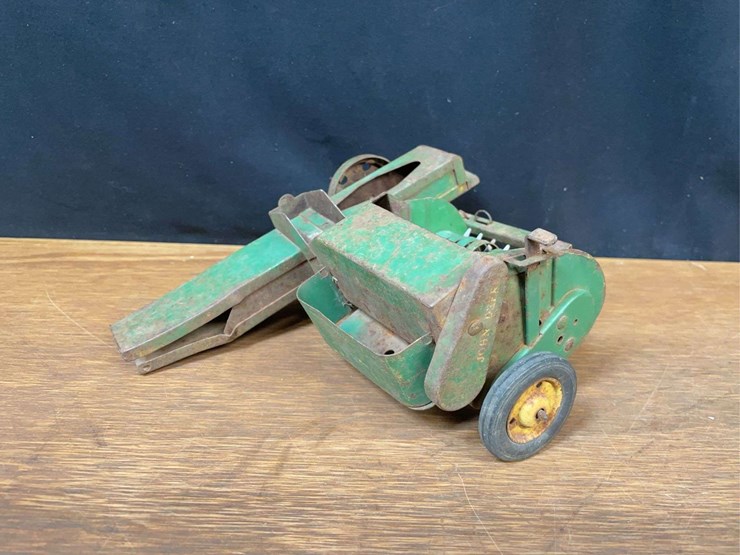 john-deere-16-image-4