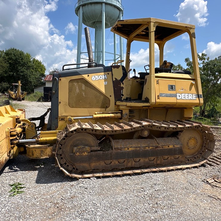 DEERE 650H LT