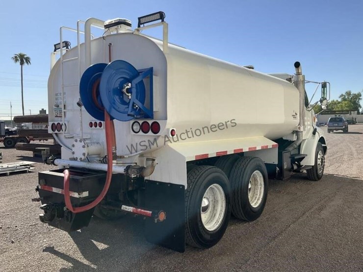 2004-sterling-l9500-image-5