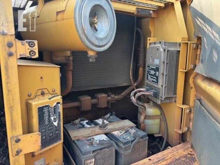 1994-caterpillar-311-image-24