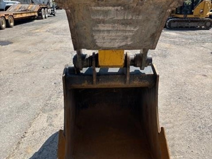 2023-komatsu-pc138us-lc-11-image-24