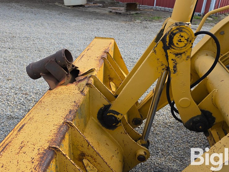 2004-deere-310sg-image-13