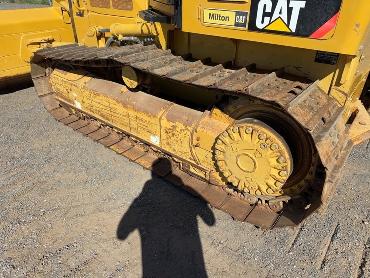2011-caterpillar-d4k-xl-image-21