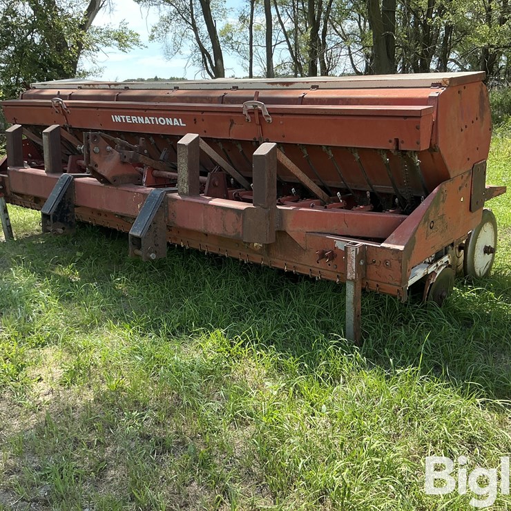 INTERNATIONAL 620