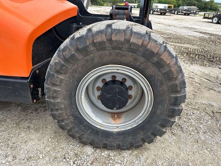 2018-jlg-1644-image-14