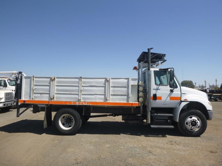 2010-international-durastar-4400-image-7