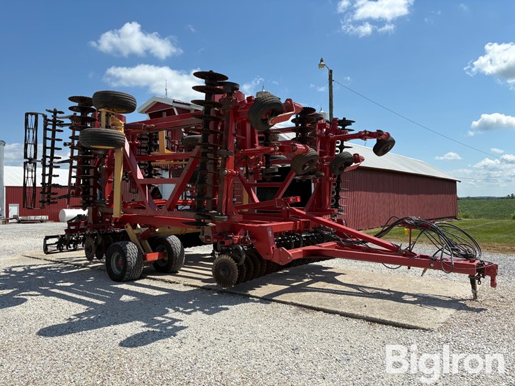 2013-kuhn-krause-8000-40-image-3