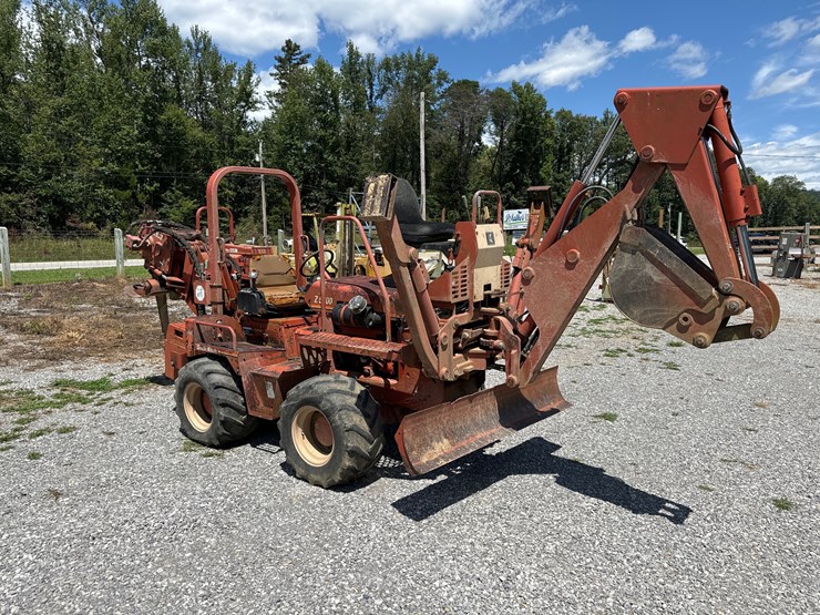 2000-ditch-witch-z5700-image-3