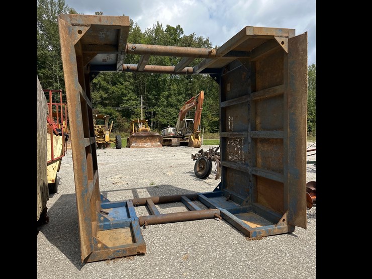 #91-•-trench-box-image-1