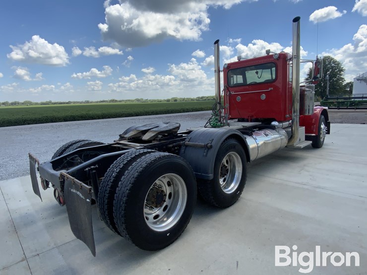 2009-peterbilt-389-image-5