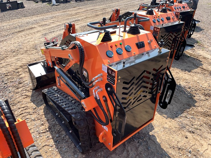 #9289-•-unused-2025-landhero-mini-skid-steer-loader-image-2