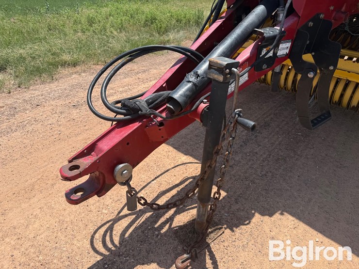 2014-new-holland-br7070-image-9