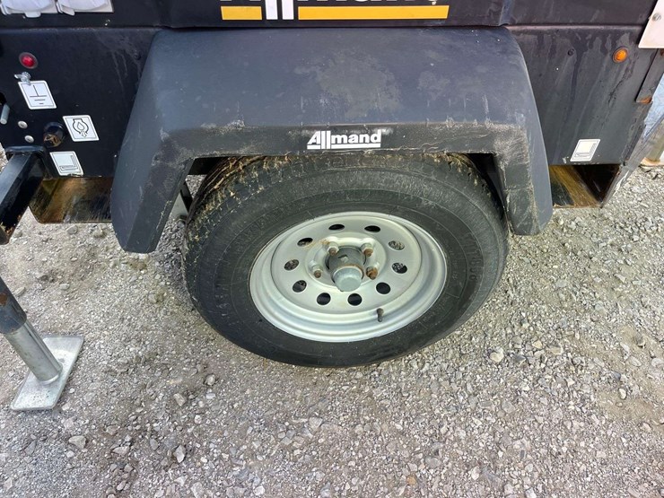 2019-allmand-bros-night-lite-v-series-image-11