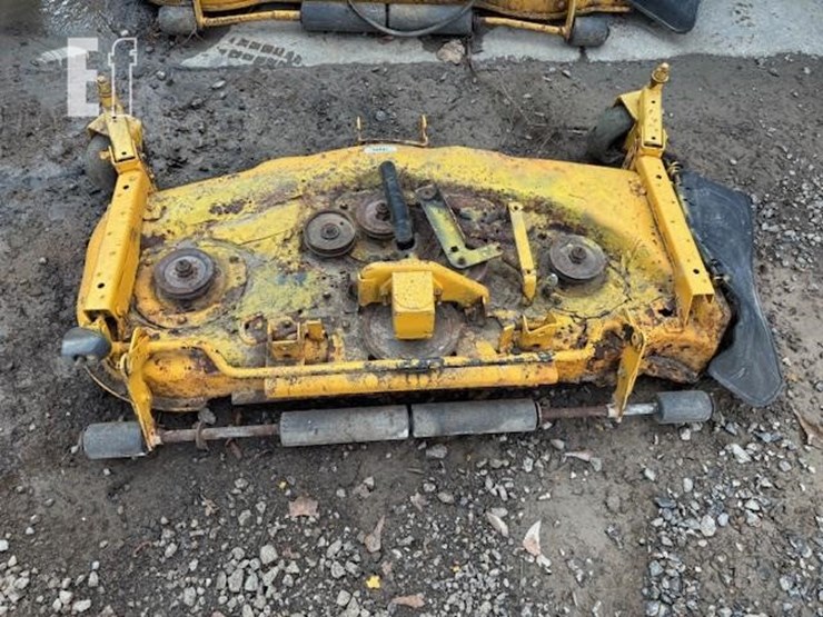 cub-cadet-48"-mowing-deck-image-3