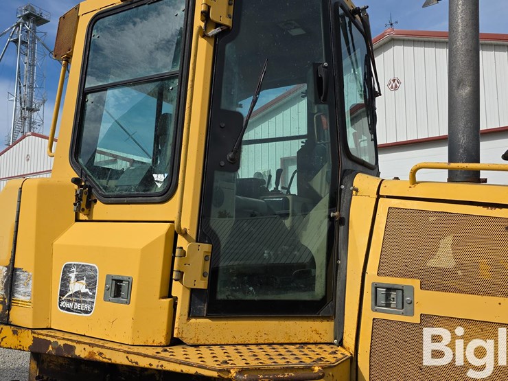 1998-deere-850c-image-11
