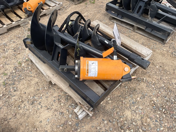 #3045-•-unused-2025-wolverine-skid-steer-auger-drive-and-bit-attachment-image-2