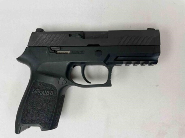 sig-sauer-9mm-pistol-image-1