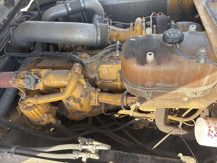 2015-deere-410e-image-10