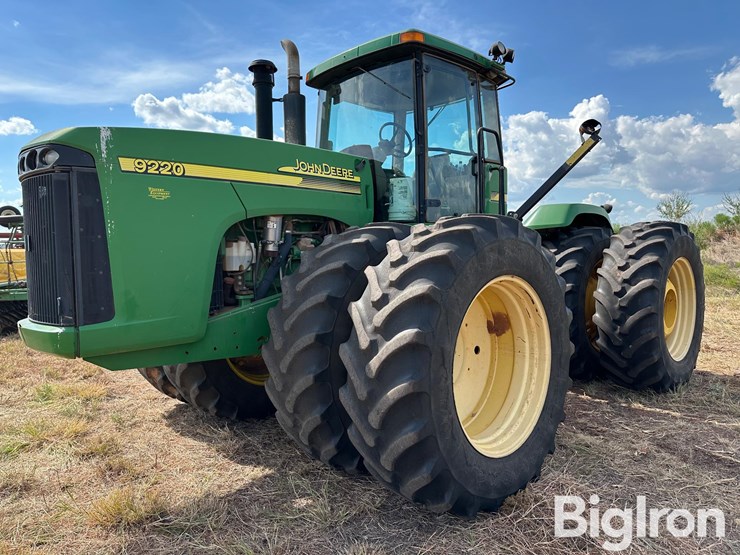 john-deere-9220-image-1