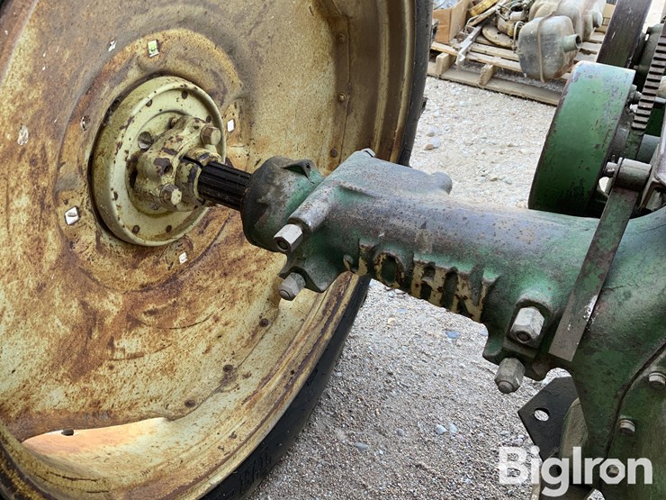 1944-john-deere-b-image-10